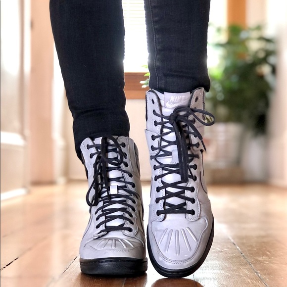 💥NIKE DUNK Sky Hi Wedge Silver Reflective Boots - Picture 10 of 11
